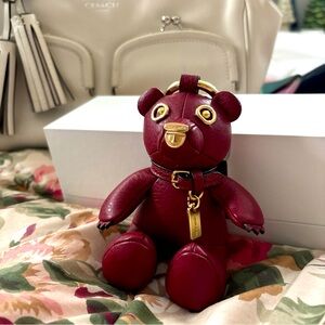 COACH Ruby Red Leather Bear Keychain/Charm 🧸♥️ *New with Tags♥️🧸